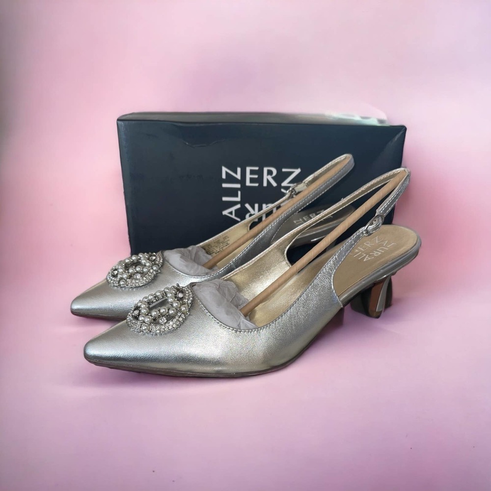 Naturalized Emily Slingbacks Silver Leather Size 9